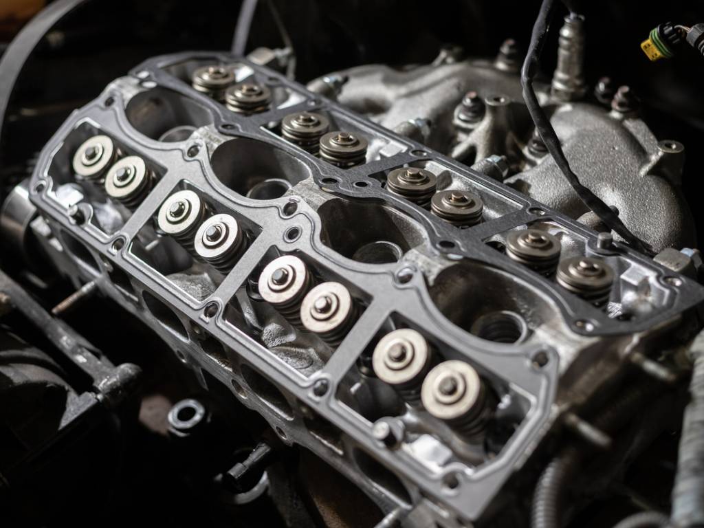 arac-motoru-silindir-kapagi